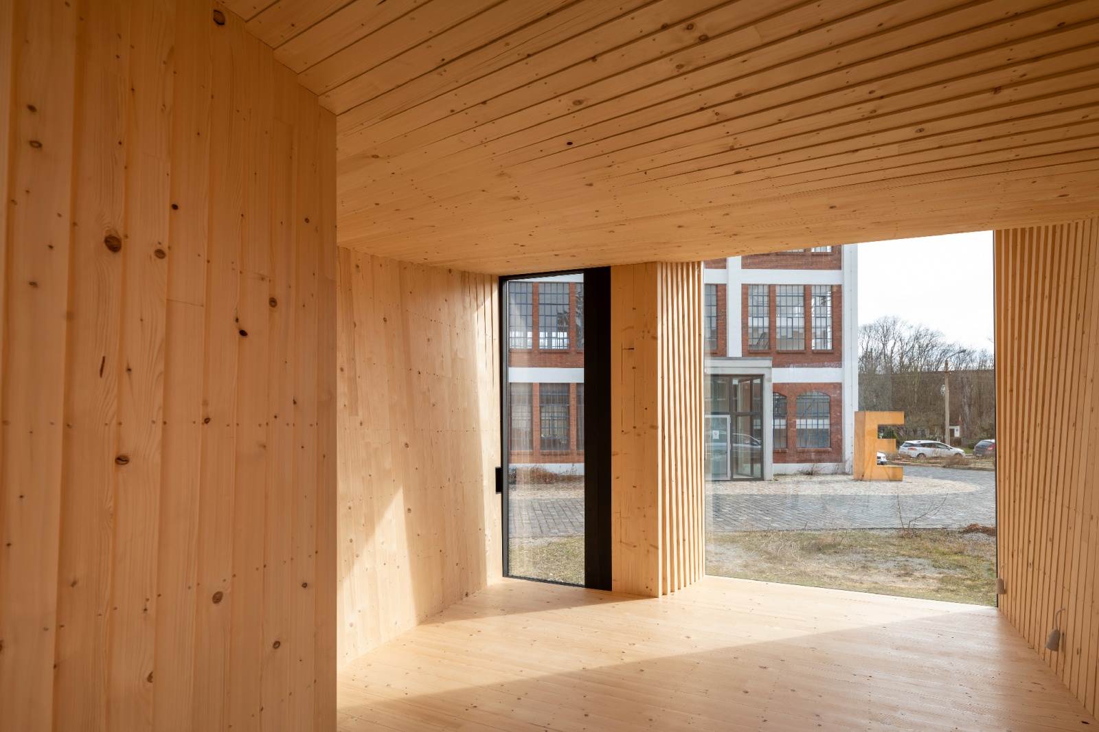 Timber Prototype House, Blick in den Innenraum, Bild: Thomas Müller, Weimar