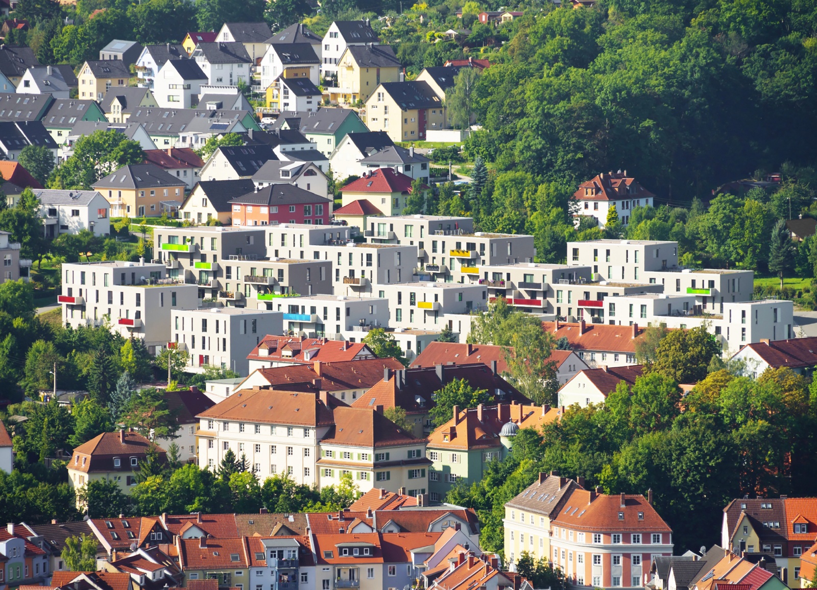 Friedensberg-Terrassen Jena, eine komplette Wohnanlage, Bild: Michael Miltzow