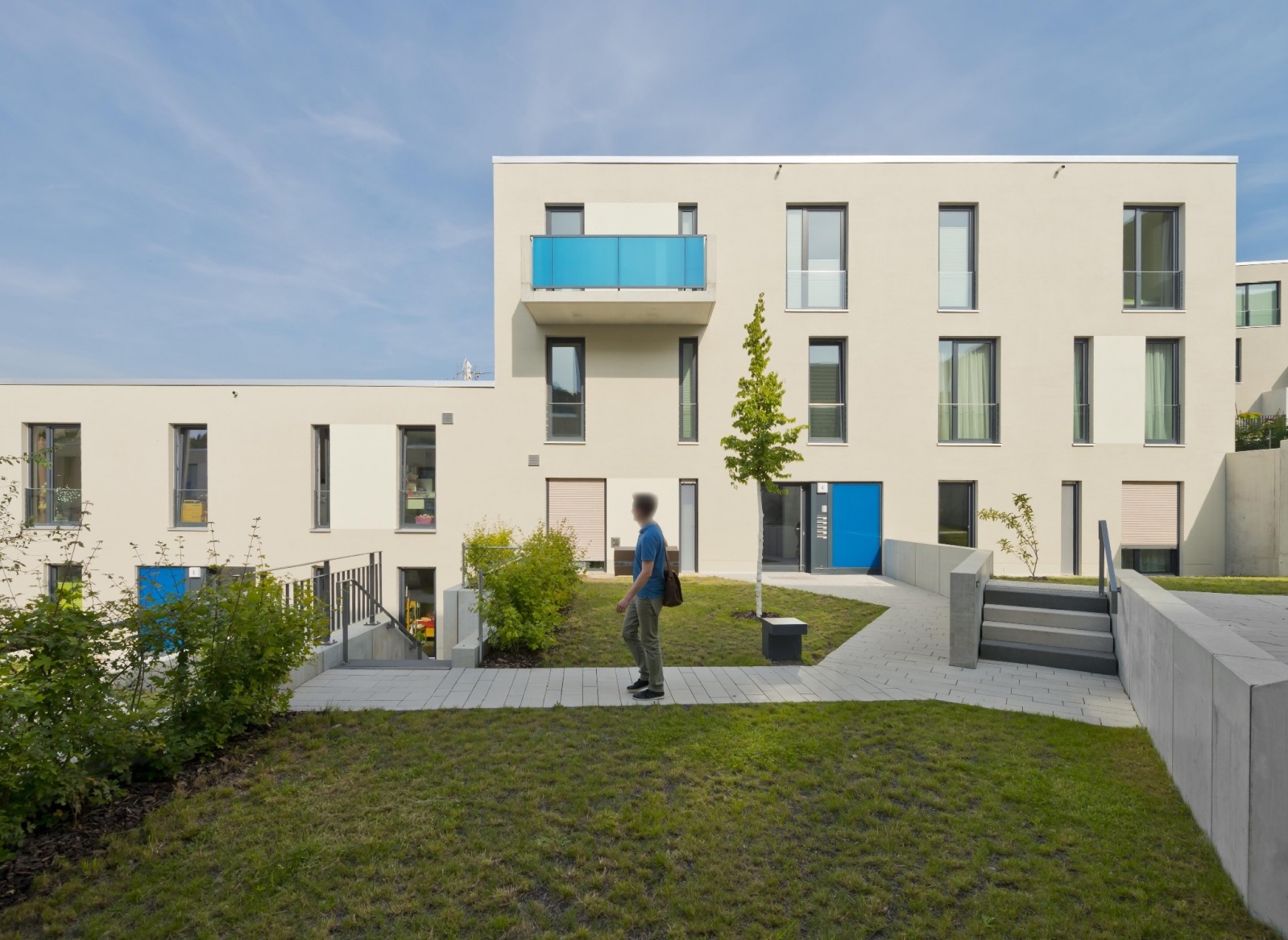 Friedensberg-Terrassen Jena, Gemeinschaftshof zur Erschließung der Wohnhäuser, Bild: Michael Miltzow